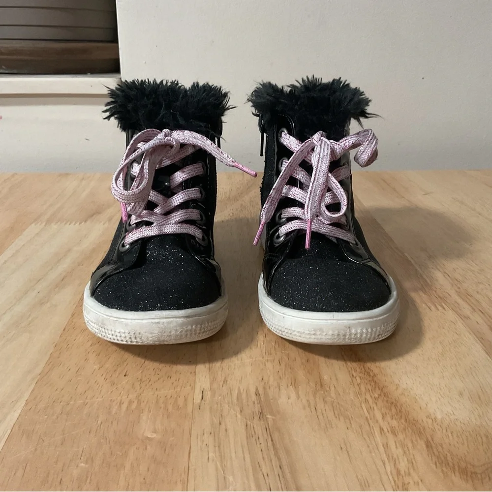 Mia Kids Little Girl's Berrynice Sneakers High Top Shoe Silver Pink Black Fur 12